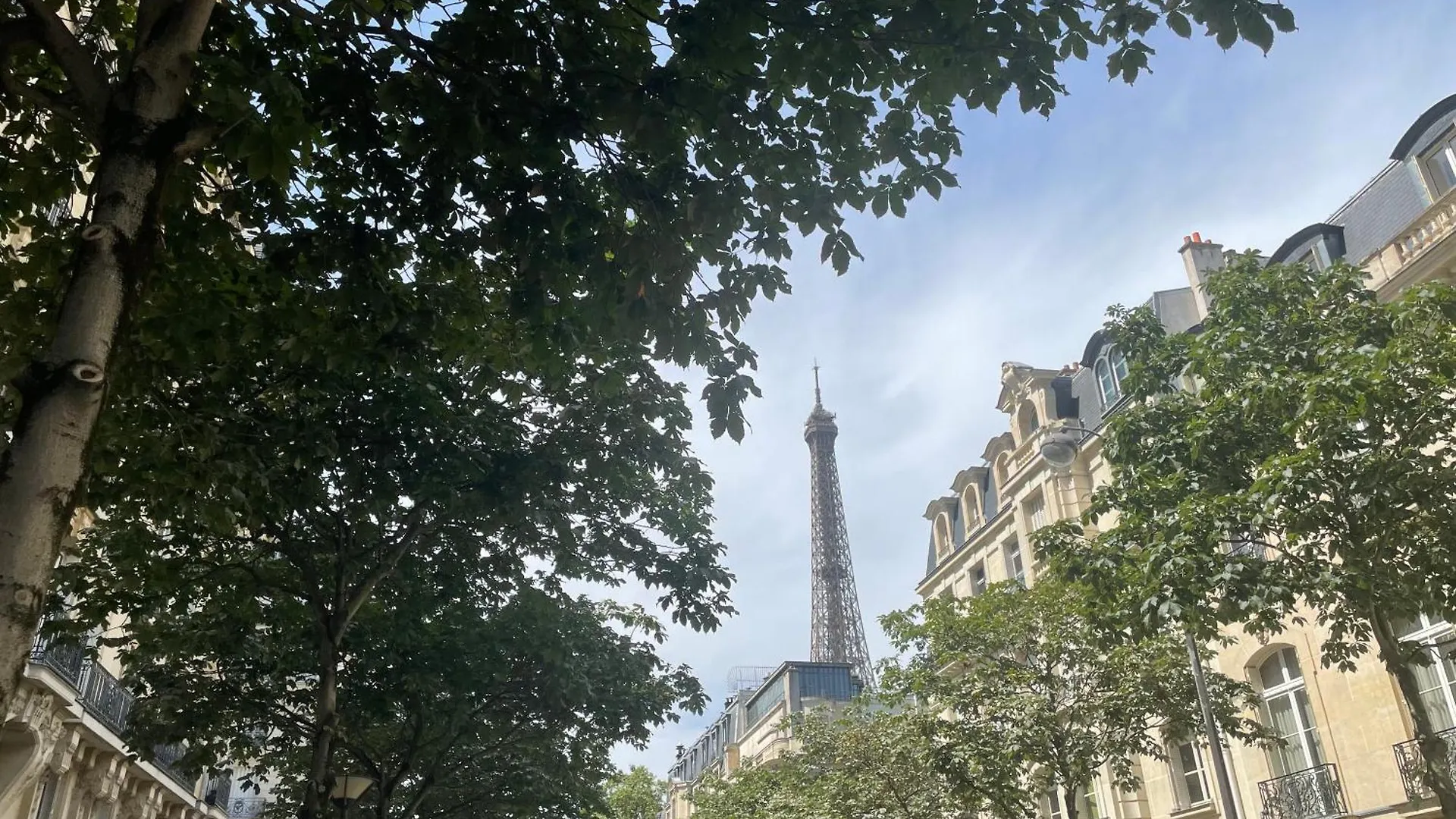 Le Floquet Eiffel Apartment Paris